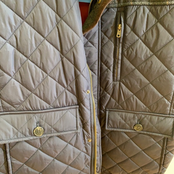 Vince Camuto Mens Quilted Vest Size Large Navy Quilted with Plaid-patterned yoke - Picture 3 of 8